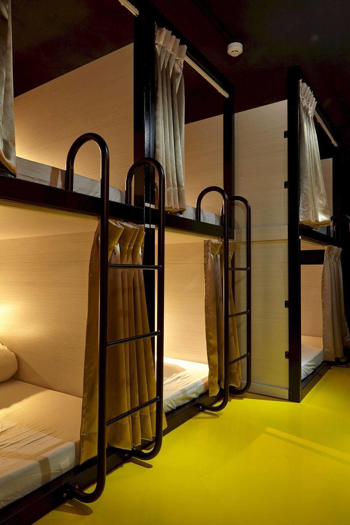 Here X There Hostel Taipei Main Station Экстерьер фото