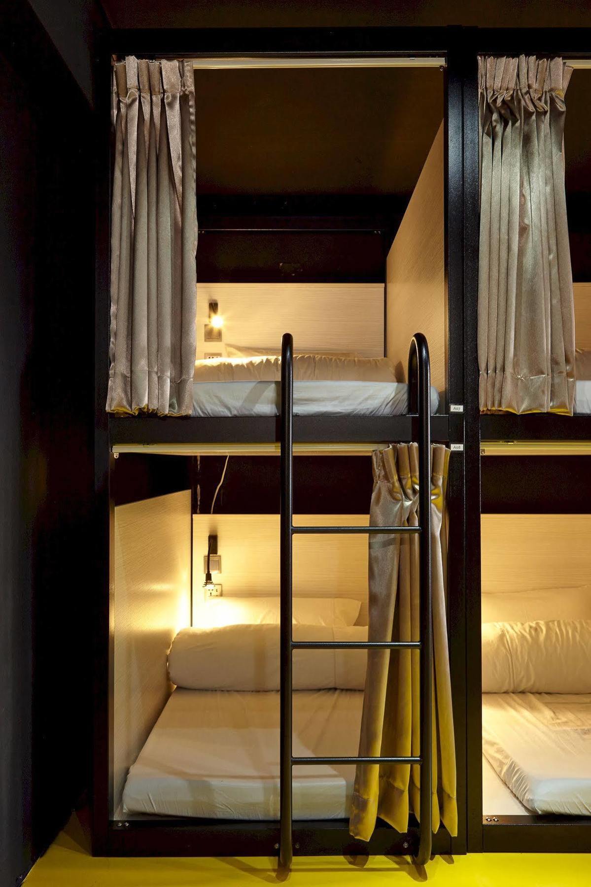 Here X There Hostel Taipei Main Station Экстерьер фото